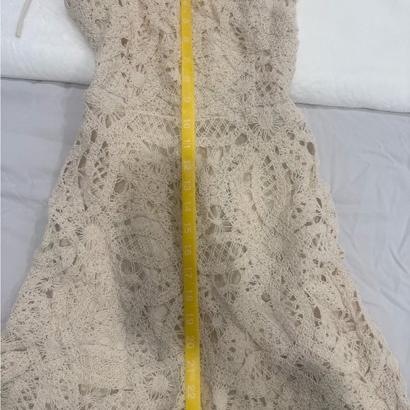 Guess Cream Lace Jumpsuit size small - Picture 6 of 8